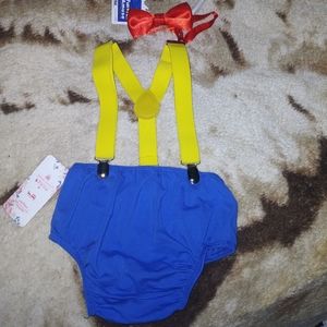 Size 12-18 months party prop photo shoot outfit.